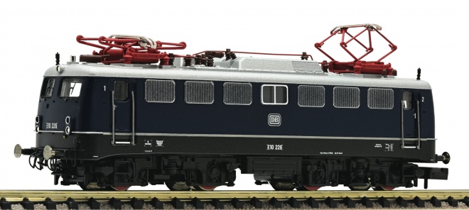 Electric locomotive E 10 226<br /><a href='images/pictures/Fleischmann/Fleischmann-733601.jpg' target='_blank'>Full size image</a>